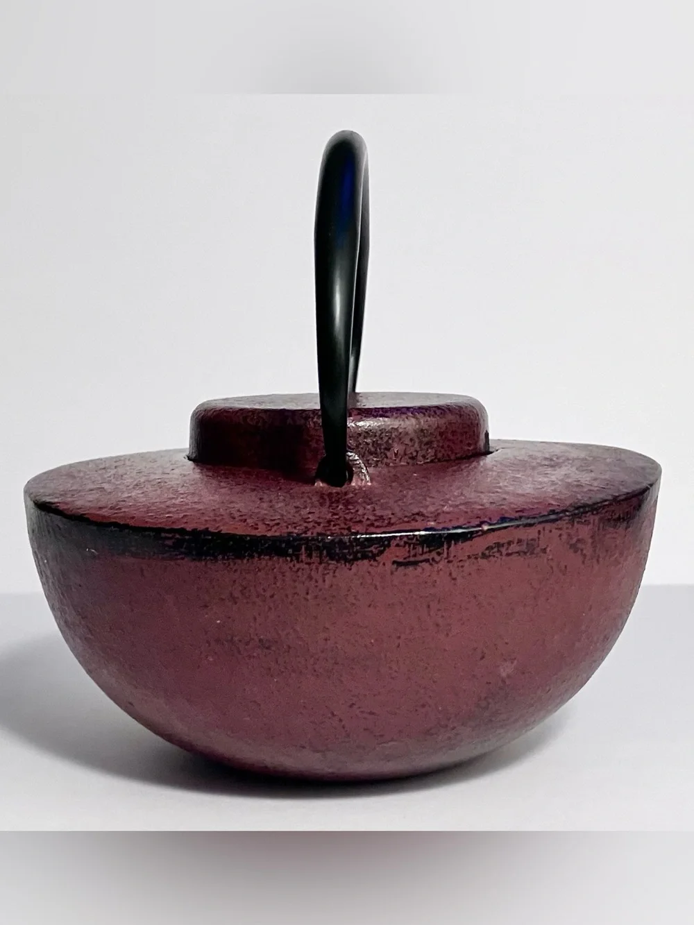 Nanbu Tekki HIKIFUNE TETSUBIN Cast Iron JAPANESE KETTLE / Orange-Red / SOME WEAR